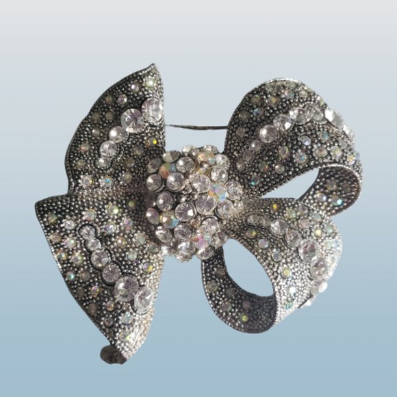 Vintage Rhinestone Bow Brooch Pin - Picture 1 of 6